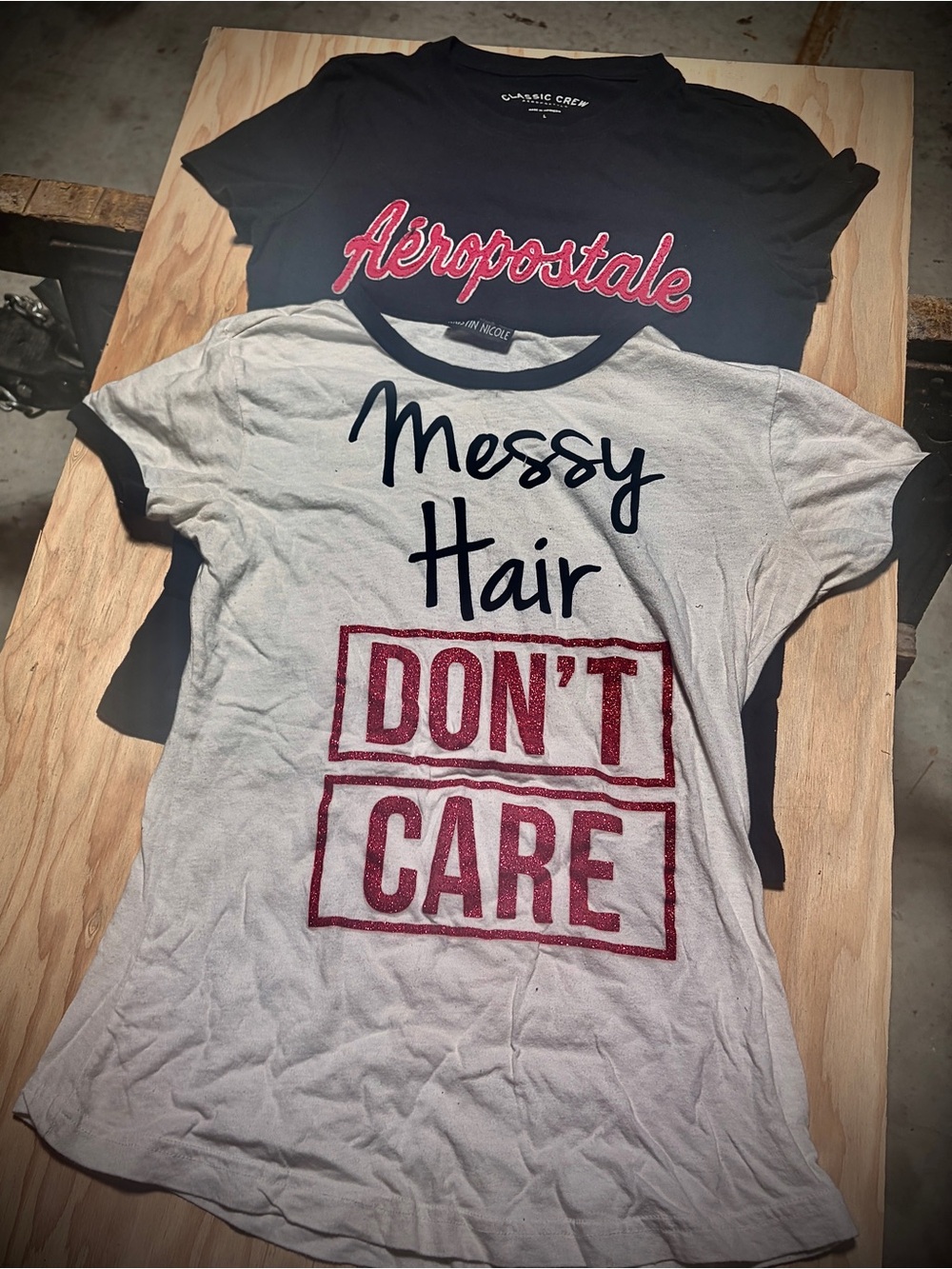 Bundle of two graphic ts sz med